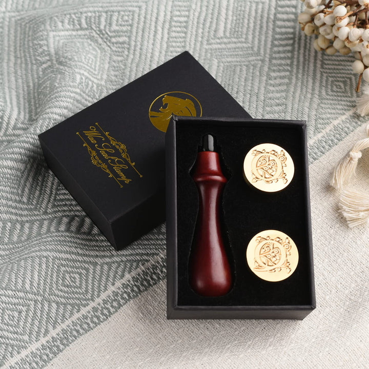 iTERYOU 2Pcs Letter Q Wax Seal Stamp with Gift Box, A t