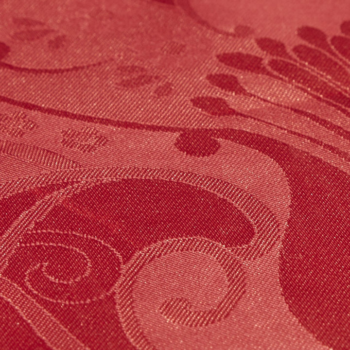 European Rose Design Tablecloth, 60 Round, Burgundy