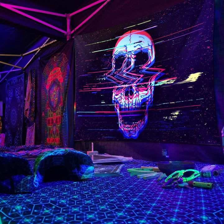 Blacklight Skull Tapestry, Black Tapestry Glow In The Dark, UV Reactive Black Light Tapestries Posters Wall Hanging for Bedroom Living Room Party Backdrop Decor(30 * 40inches)