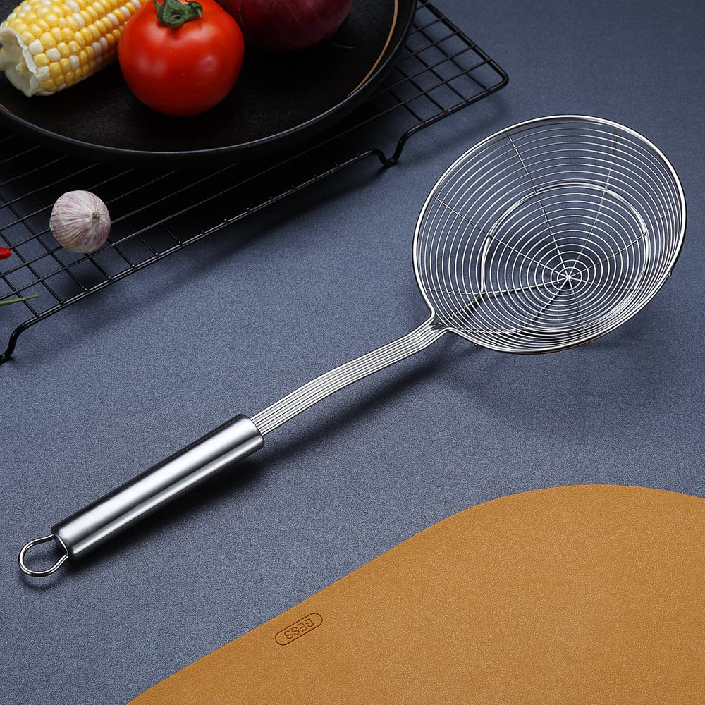 Strainer Spider Skimmers For Kitchen Cooking and Frying Food, Stainless Steel Slotted Spoon Pasta Strainers Tomato Food Strainer Skimmer Ladle For Pasta.