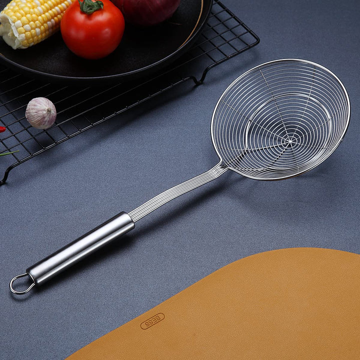 Strainer Spider Skimmers For Kitchen Cooking and Frying Food, Stainless Steel Slotted Spoon Pasta Strainers Tomato Food Strainer Skimmer Ladle For Pasta.