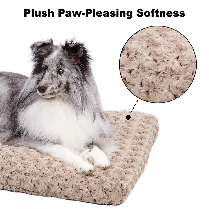 Midwest Homes for Pets Deluxe Dog Beds | Super Plush Dog &amp; Cat Beds Ideal for Dog Crates | Machine Wash &amp; Dryer Friendly, 1-Year Warranty