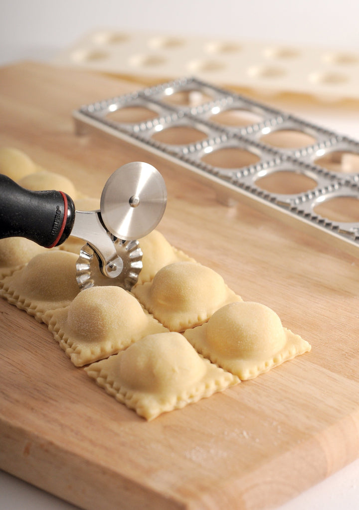Norpro Grip-EZ Pastry/Ravioli Wheel, 7 x 3 x .75, Black