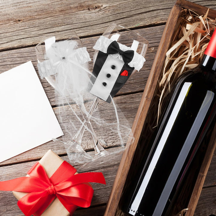 STOBOK 2pcs Wedding Wine Bag Bride and Groom Wine Bottle Cover Wedding Party Banquet Dinner Table Centerpieces Decoration
