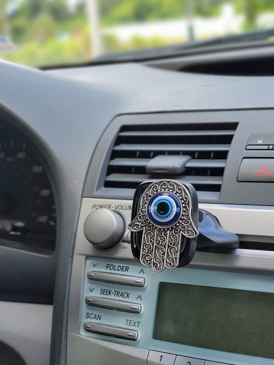 Hamsa Hand Charm Magnet - For Fridge, Office, &amp; Kitchen - Evil Eye Protection and Good Luck Symbol - Decorations &amp; Home Accessories - Multi-Use Metal Alloy Magnet (Silver Hamsa 1 Eye)
