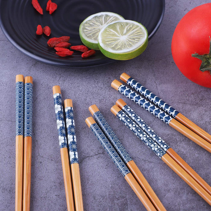 5 Pairs Natural Bamboo Chopsticks Reusable Classic Japanese Style Chop Sticks Gift Sets, Dishwasher Safe, 8.8 Inch/22.5cm