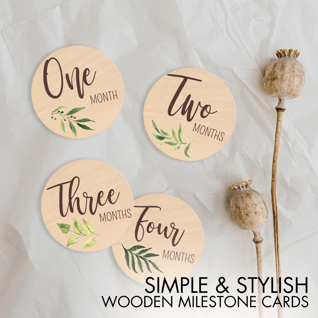 Beautiful Baby Monthly Milestone Cards - The Perfect Newborn Photography Props to Document Your Baby´s Growth - 10 Reversible Wooden Circles/Discs incl. Announcement & Hello World Sign