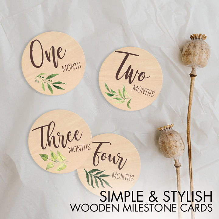 Beautiful Baby Monthly Milestone Cards - The Perfect Newborn Photography Props to Document Your Baby´s Growth - 10 Reversible Wooden Circles/Discs incl. Announcement & Hello World Sign
