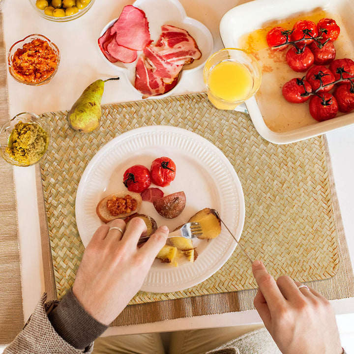 6pcs Seagrass Place Mats 17 x 12 Wicker Rattan Woven Placemats for Dining Table and Kitchen Table Placemats Indoor Home Boho Decor (Set of 6)