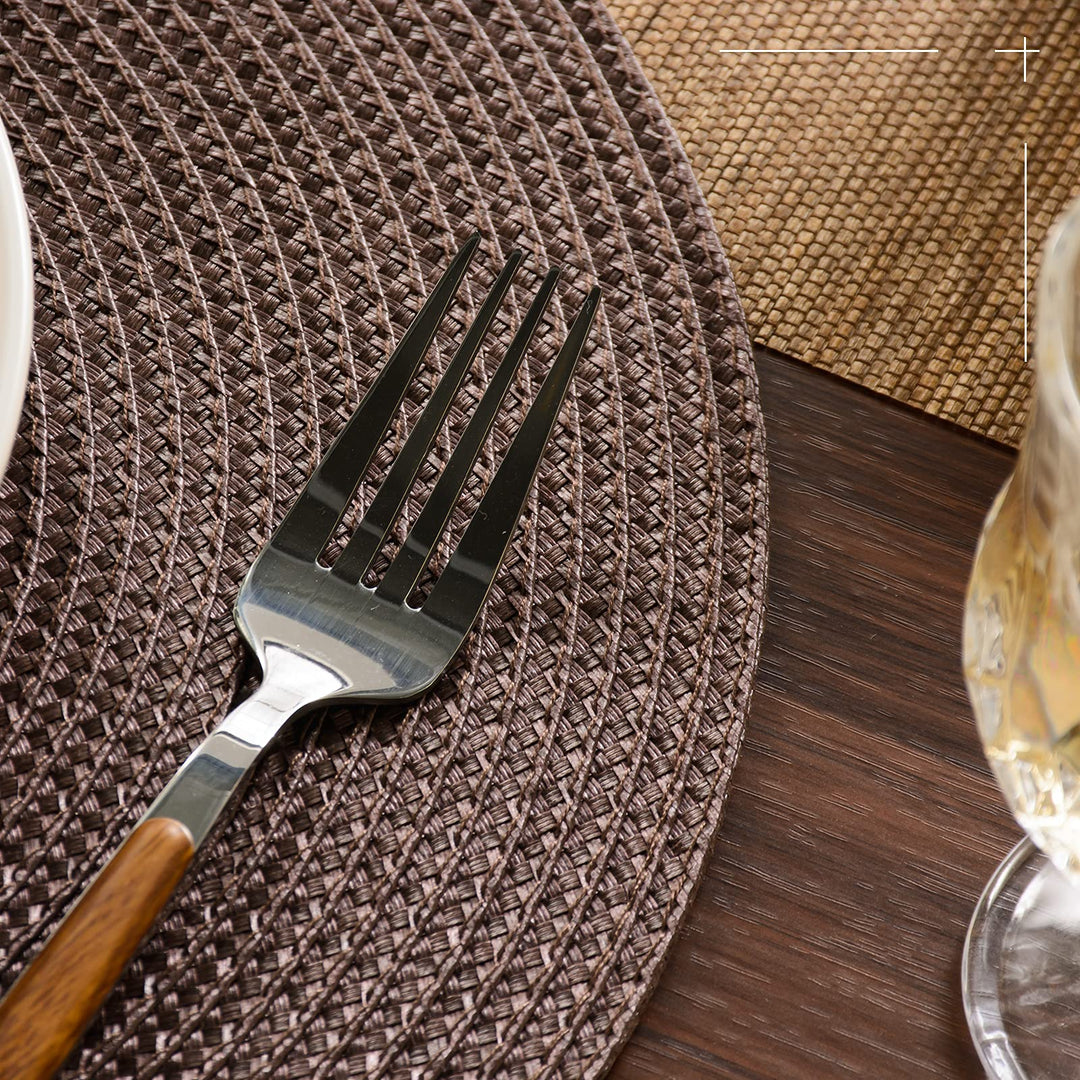 Round Braided Placemats Set of 6 Table Mats for Dining Tables Woven Washable Non-Slip Place mats 15 inch for Fall Decor(Brown, 6pcs)
