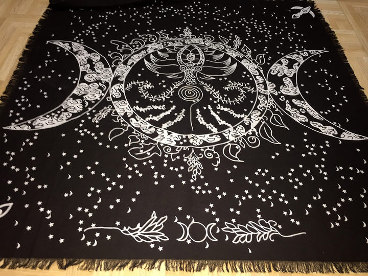 Altar Cloth Triple Moon Goddess Silver Witchcraft Alter Tarot Spread Top Cloth Wiccan Square Spiritual 24 by 24 Sacred Cloth (Triple Moon Goddess Silver Gold)