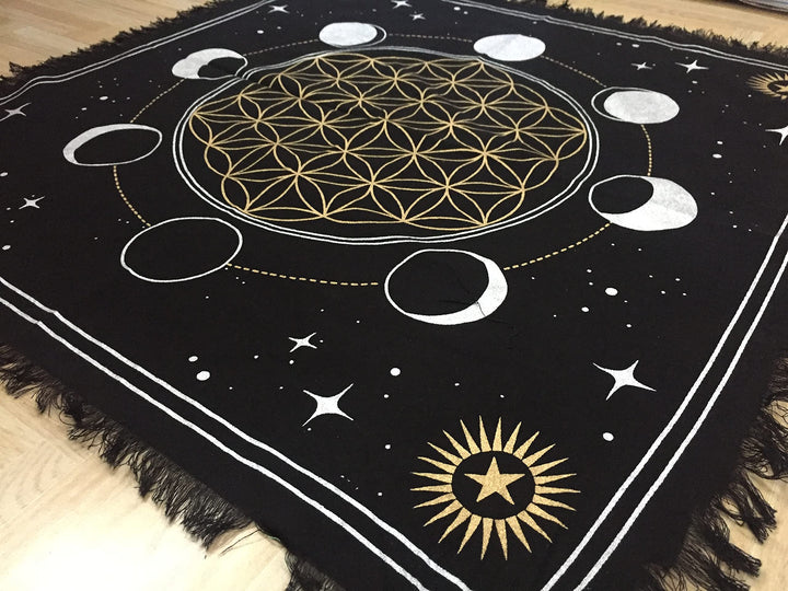 Altar Cloth Phases of Moon Sun, Star &amp; Moon Universe Premium Witchcraft Alter Tarot Spread Top Cloth Wicca Square Spiritual 18 by 18 Sacred Cloth (Moon Phases)