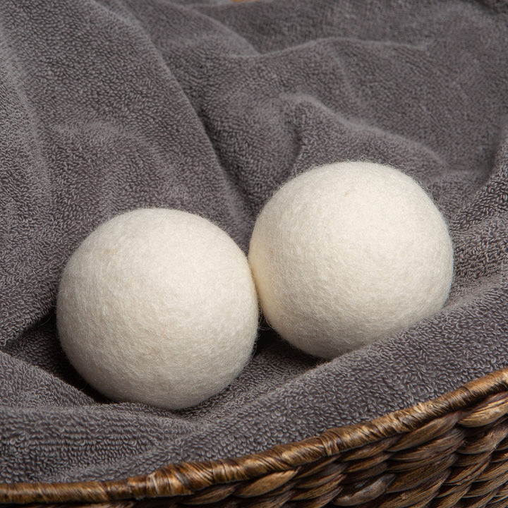 WOOLITE Reusable Wool Laundry Dryer Balls, Cuts Drying Time in Half, Natural Fabric Softener, Reduces Clothing Wrinkles, Eco-Friendly, Money Saver, 6 Pack