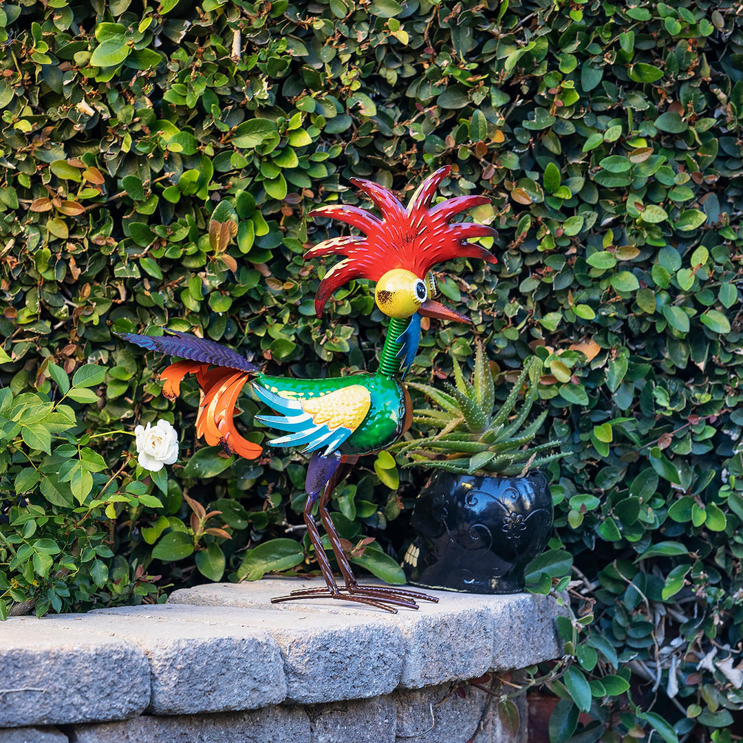 18 Tall Indoor/Outdoor Wacky Metal Rooster Yard Statue Decoration