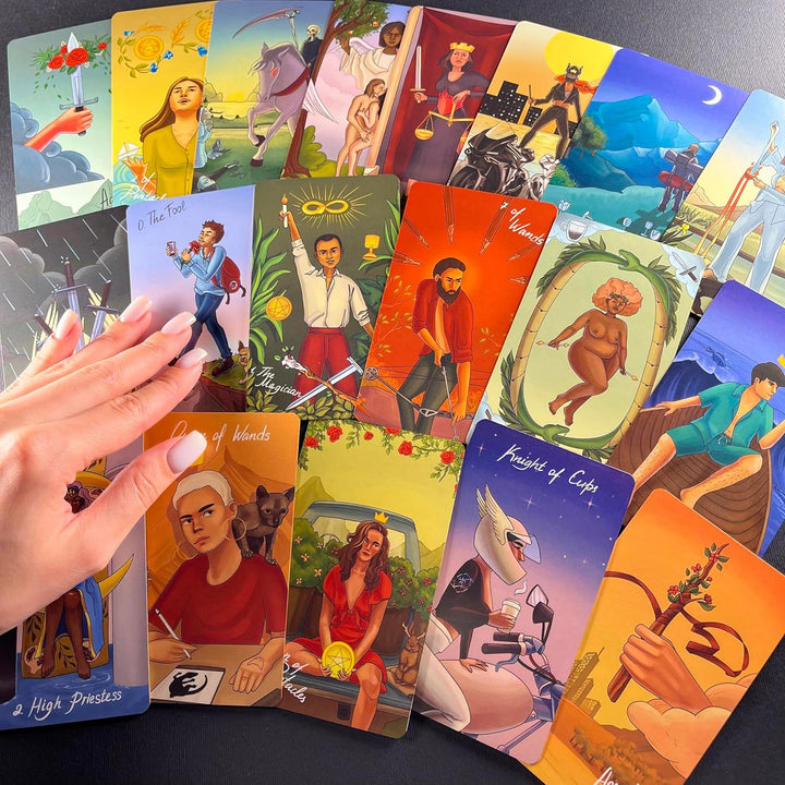 CRAFTERIAN Urban Enigma Tarot Cards with Foil, 78 Tarot Deck, Original Tarot Cards for Beginners and Experts with Guide Book, Fortune Telling Game, Divination Tools for All Skill Levels.