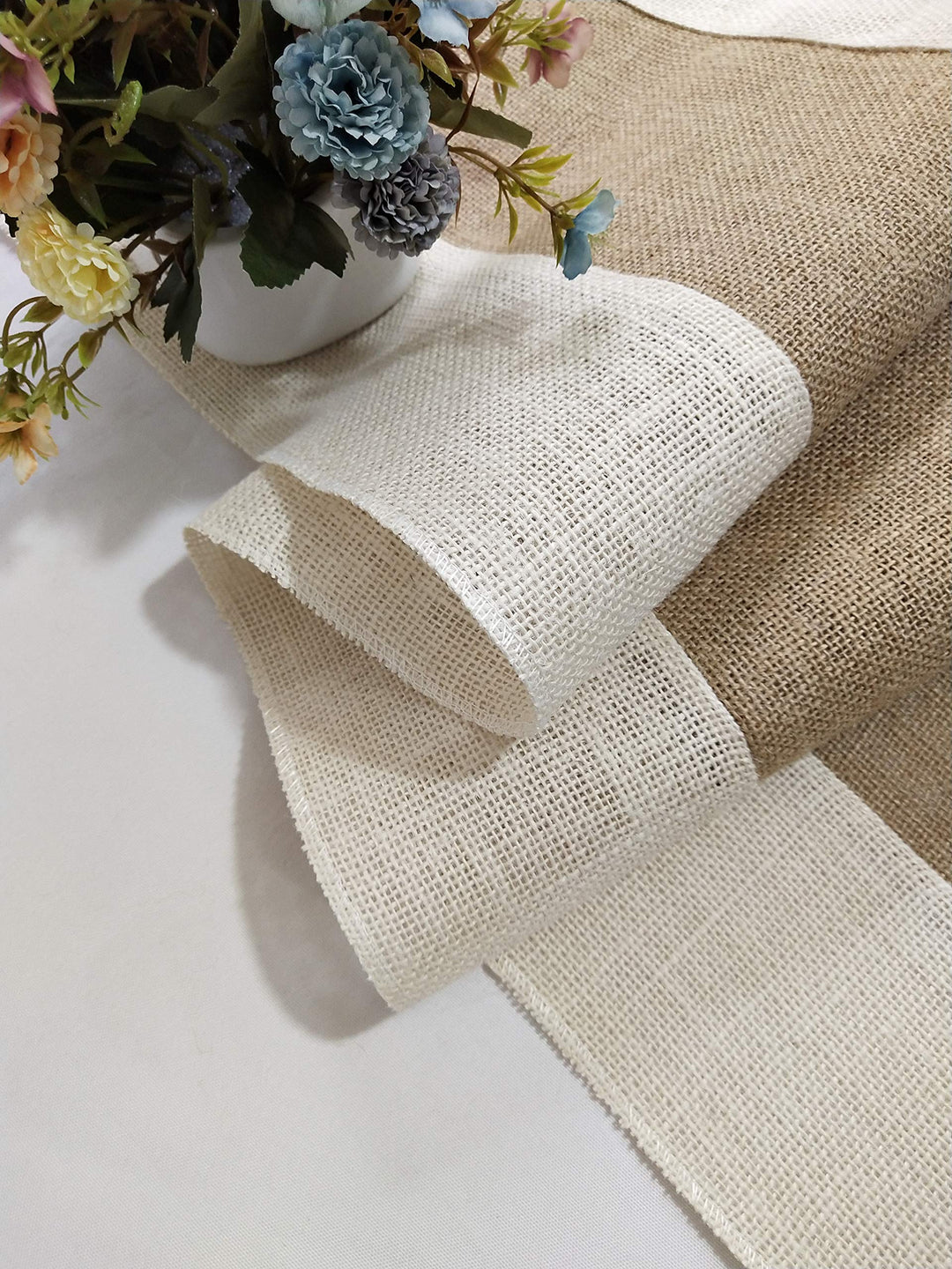 Burlap Table Runner 12&#39;&#39; x 108&#39;&#39; Rustic Wedding Table Runner-Dining Kitchen Table Runner Thanksgiving Baby Shower Farmhouse Picnic Easter Burlap Table Runner Decor(Light Color Edge)
