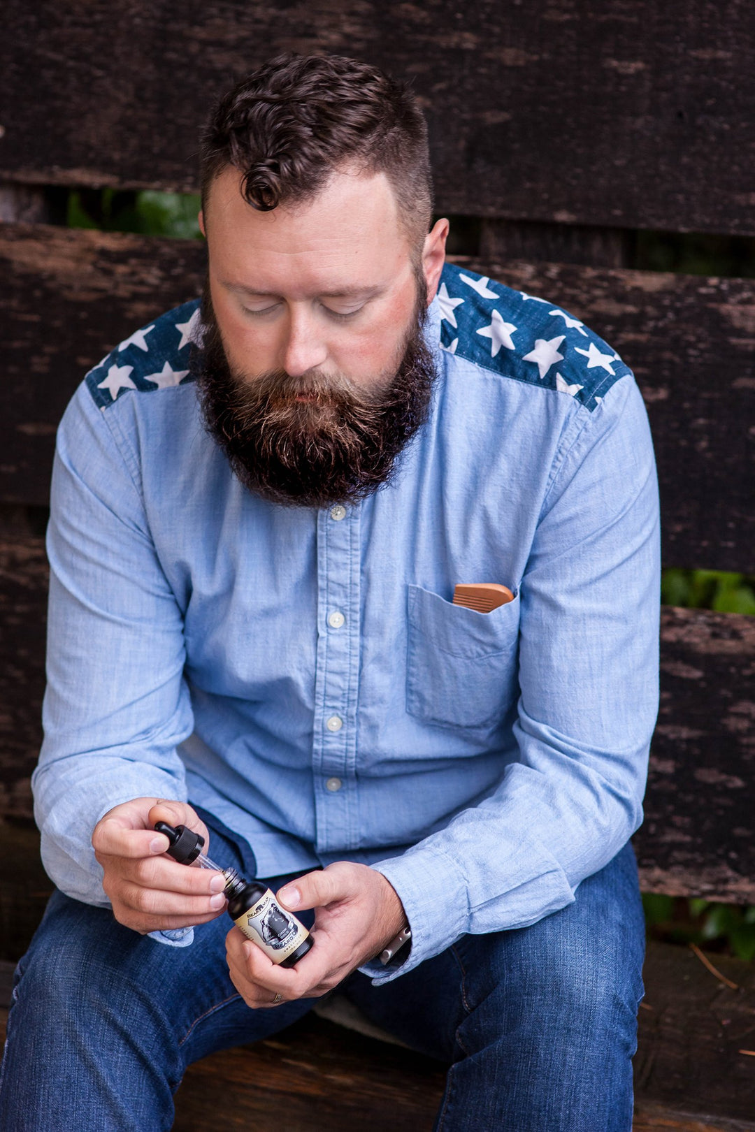 Beard and Mustache Comb - Natural Peach Wood for Men&#39;s Hair Anti-Static Traditional Barber Style