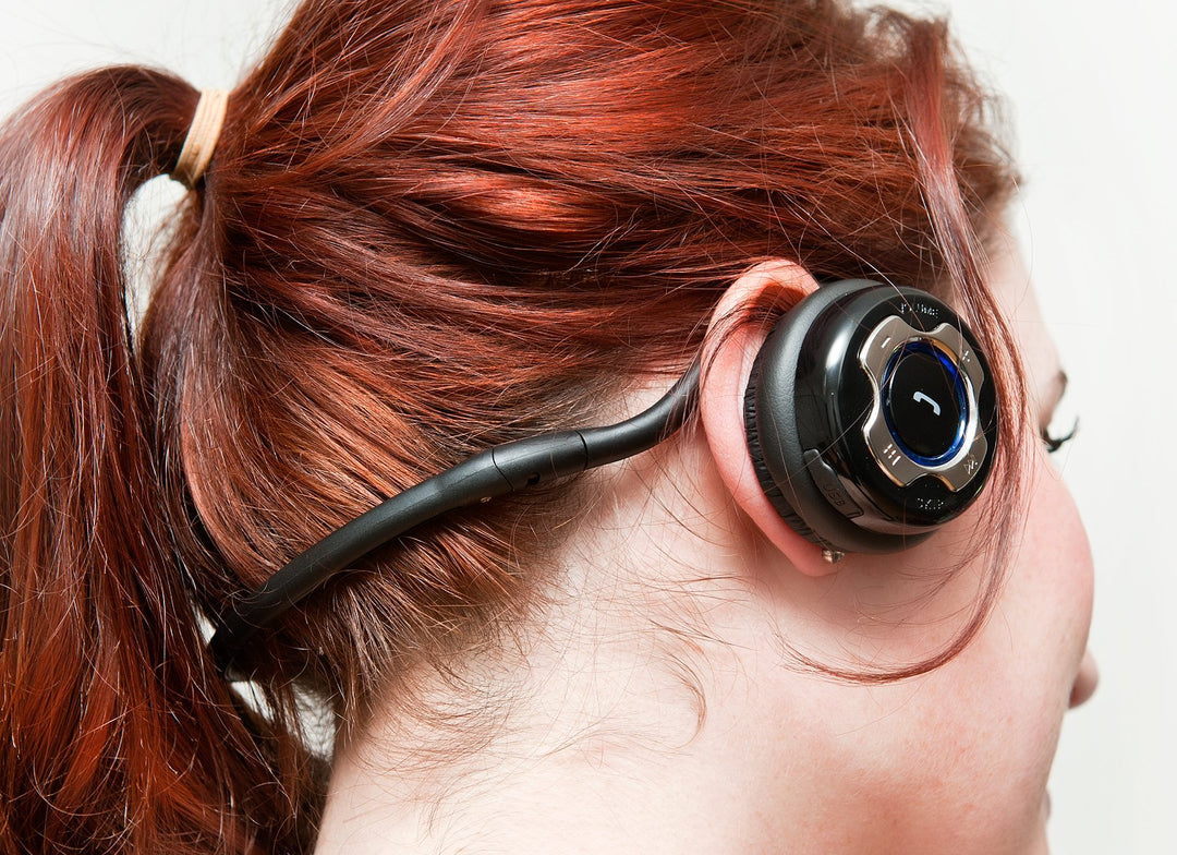 Kinivo BTH220 Bluetooth Stereo Headphone – Supports Wir