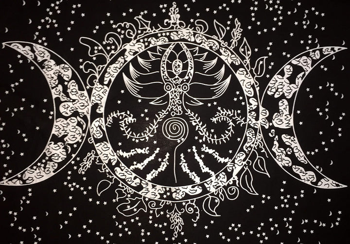 Altar Cloth Triple Moon Goddess Silver Witchcraft Alter Tarot Spread Top Cloth Wiccan Square Spiritual 24 by 24 Sacred Cloth (Triple Moon Goddess Silver Gold)