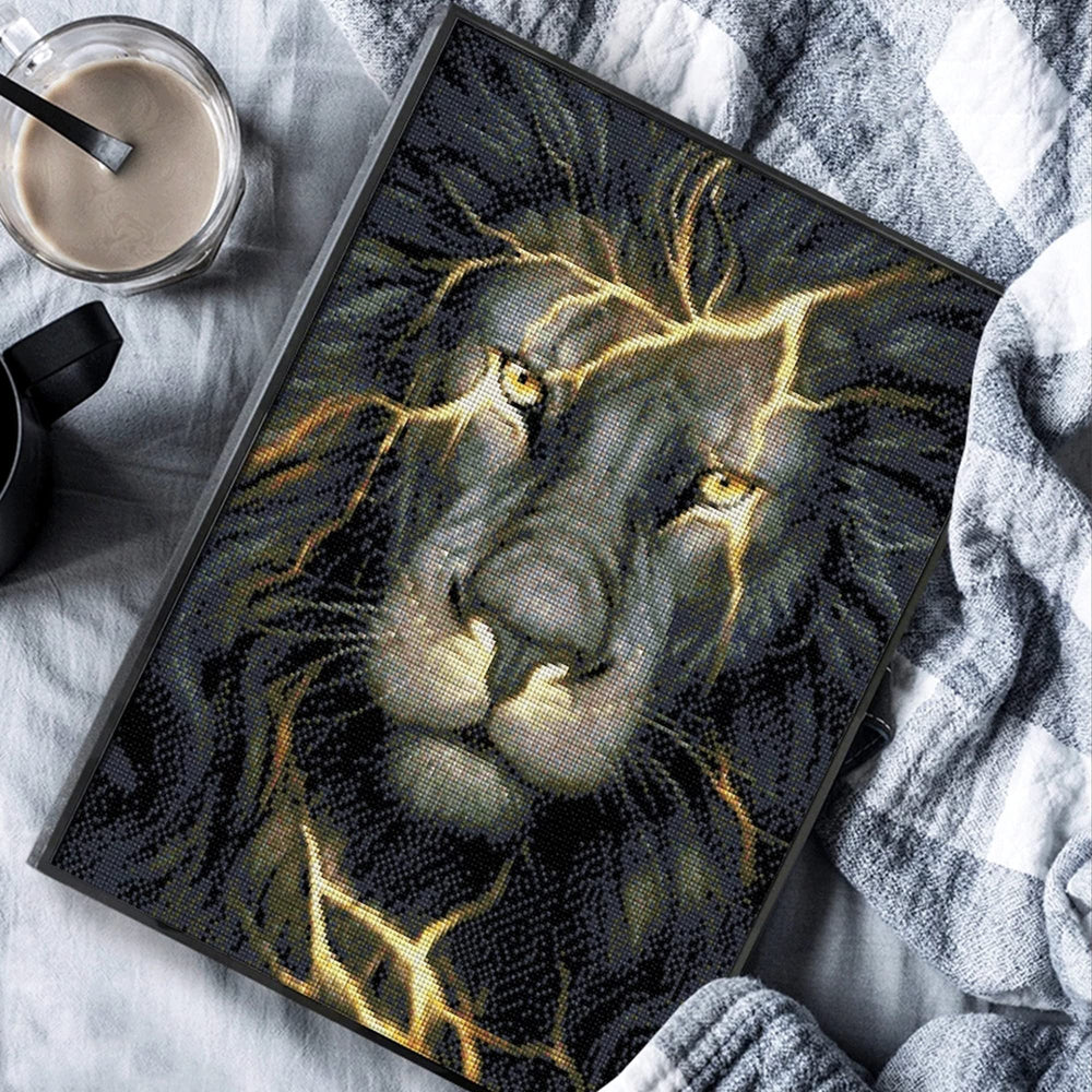 Diamond Painting Kits Black Lion 5D Diamond Art Kit Full Square Drill Painting Kit for Adults Beginner Lightning Painting with Diamonds Animal for Adults Home Wall Decor 30x40cm/11.8x15.7in