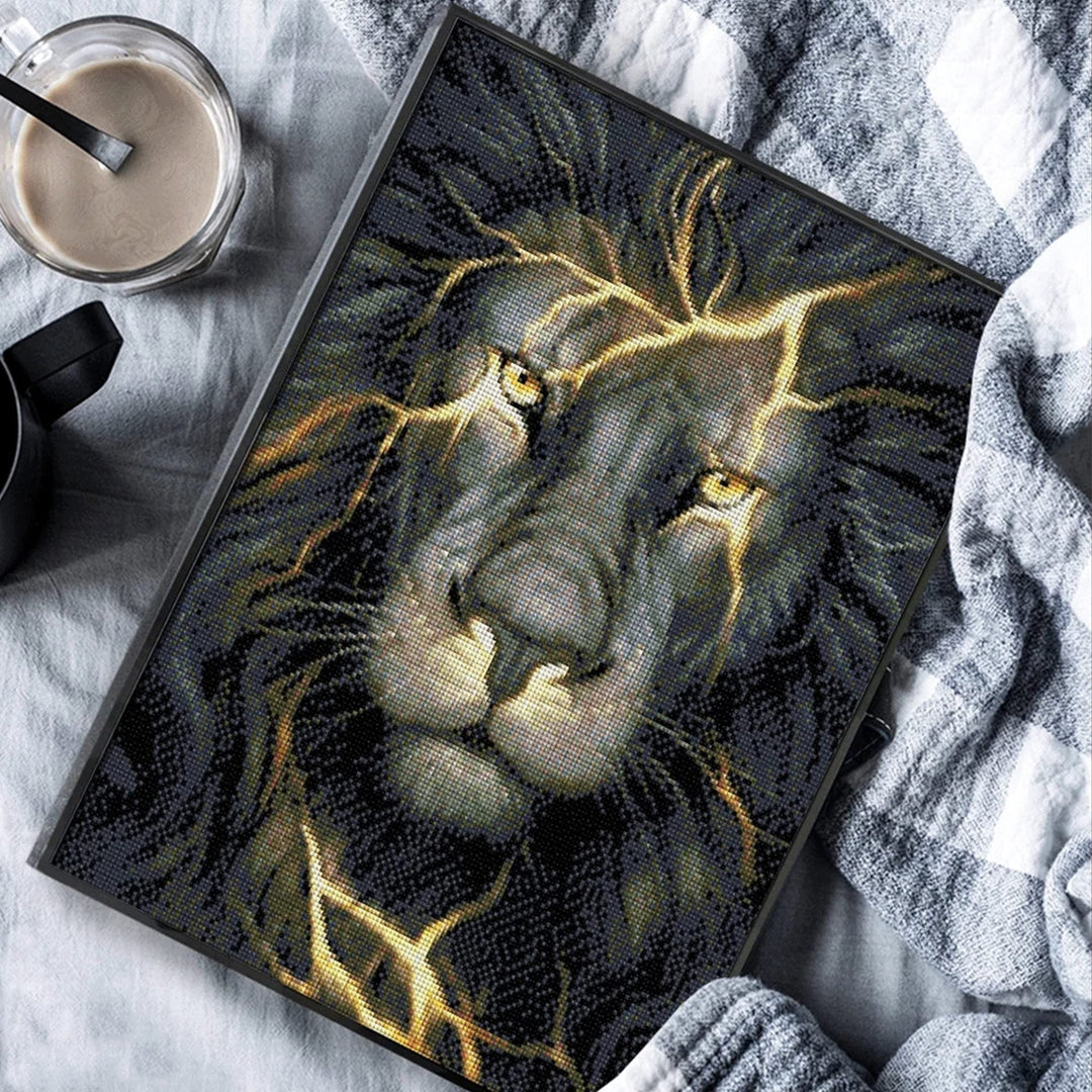 Diamond Painting Kits Black Lion 5D Diamond Art Kit Full Square Drill Painting Kit for Adults Beginner Lightning Painting with Diamonds Animal for Adults Home Wall Decor 30x40cm/11.8x15.7in