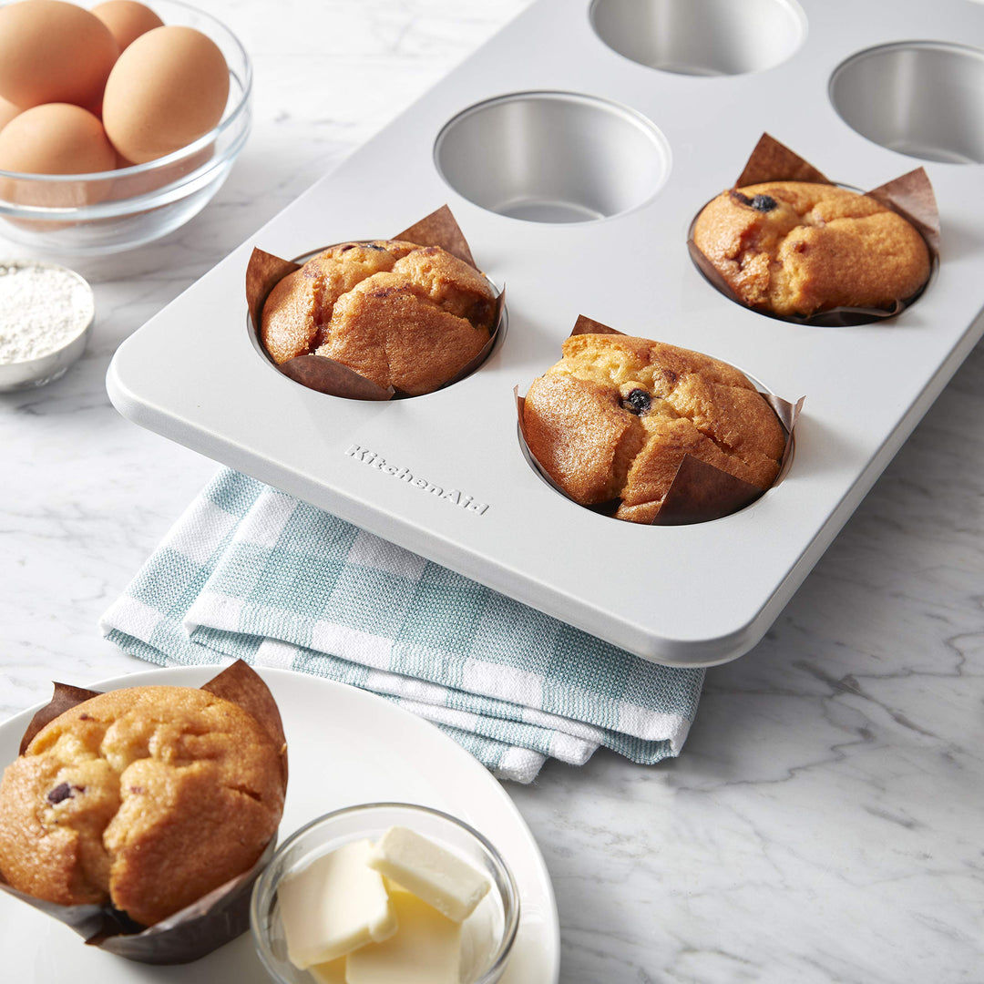 Nonstick Aluminized Steel Mega Muffin Pan, 6-Cup, Silver