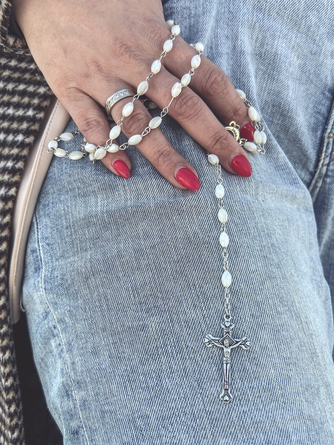 Natural Pearl Rosary Beads Catholic Necklace Jerusalem Holy Soil Meda and Silverl Cross