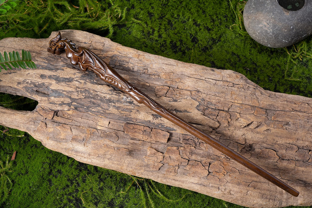 Hand Carved Dragon Magic Wand, Wooden Wands for Collectible Cosplay, Wizard Wands 15&#39; Magical Gift for Children and Adults on Halloween, Christmas (Dragon Wand)
